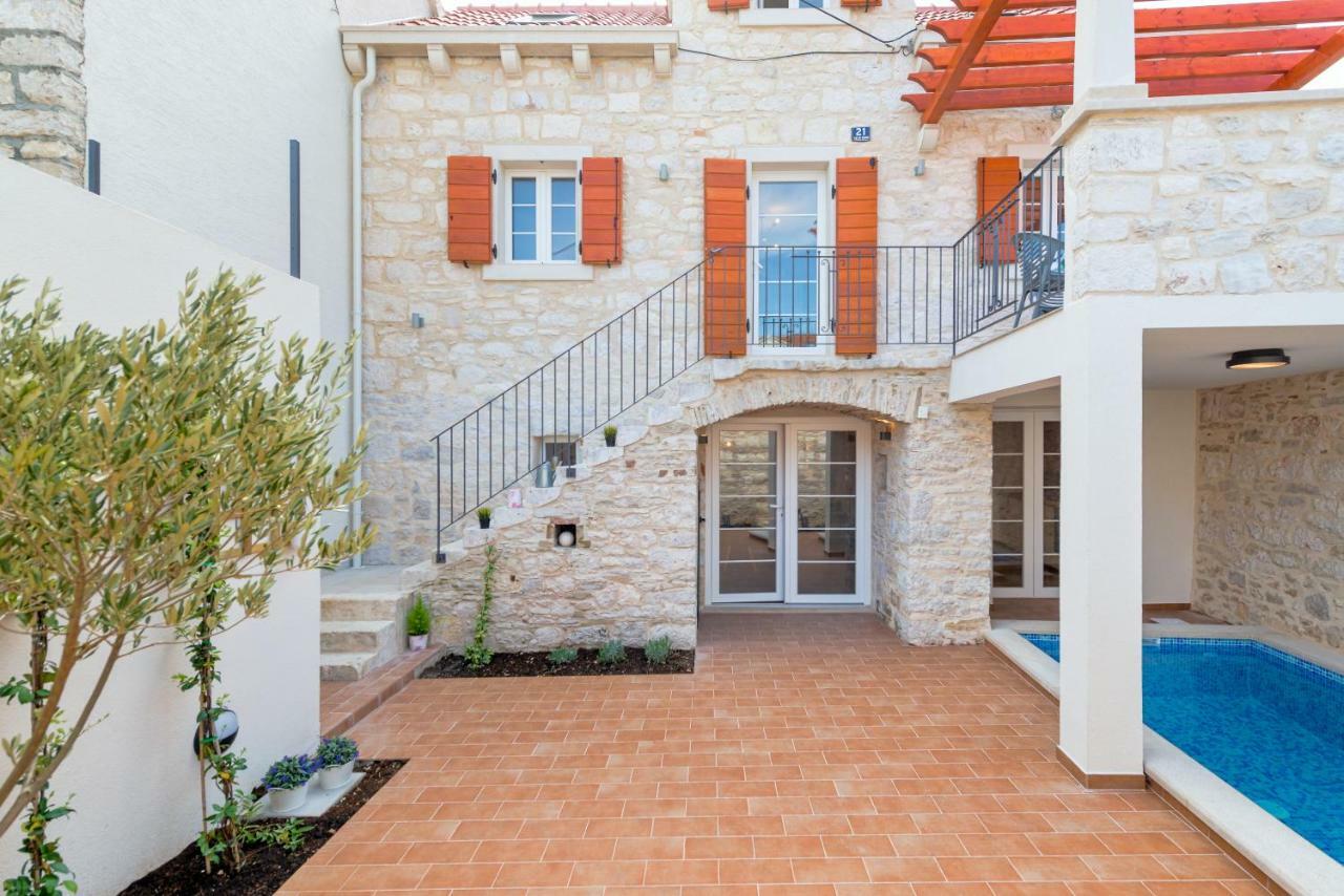 סופטאר Holiday Home Rocca מראה חיצוני תמונה