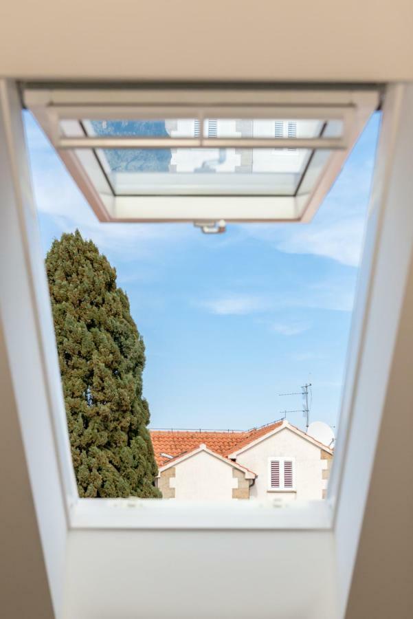 סופטאר Holiday Home Rocca מראה חיצוני תמונה