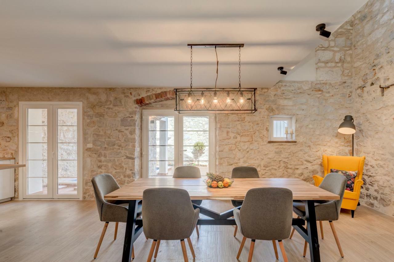 סופטאר Holiday Home Rocca מראה חיצוני תמונה