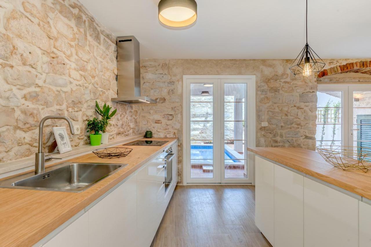 סופטאר Holiday Home Rocca מראה חיצוני תמונה